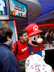 mario_bros_wii_launch-7