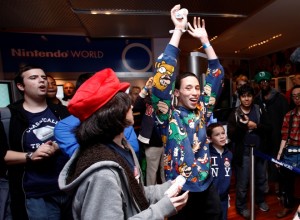 mario_bros_wii_launch-9